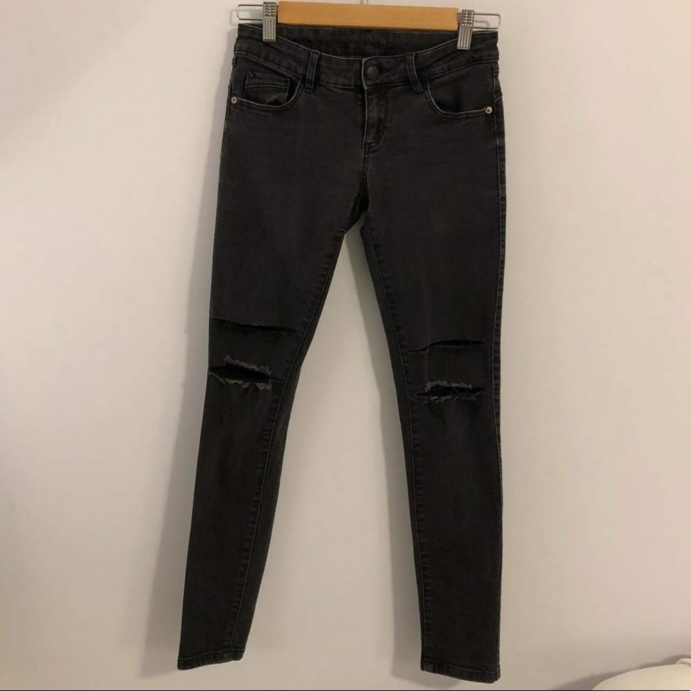 Zara 1975 Ripped Jeans